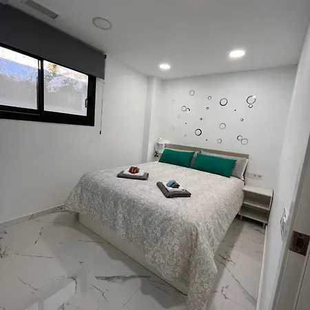 Aparthotel Rosa De Abril