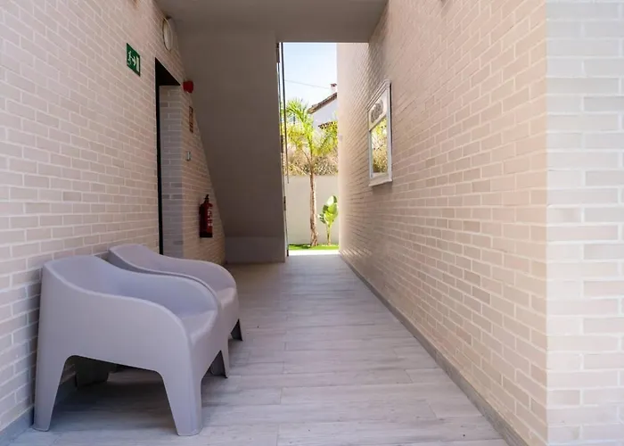 Aparthotel Rosa De Abril 4*